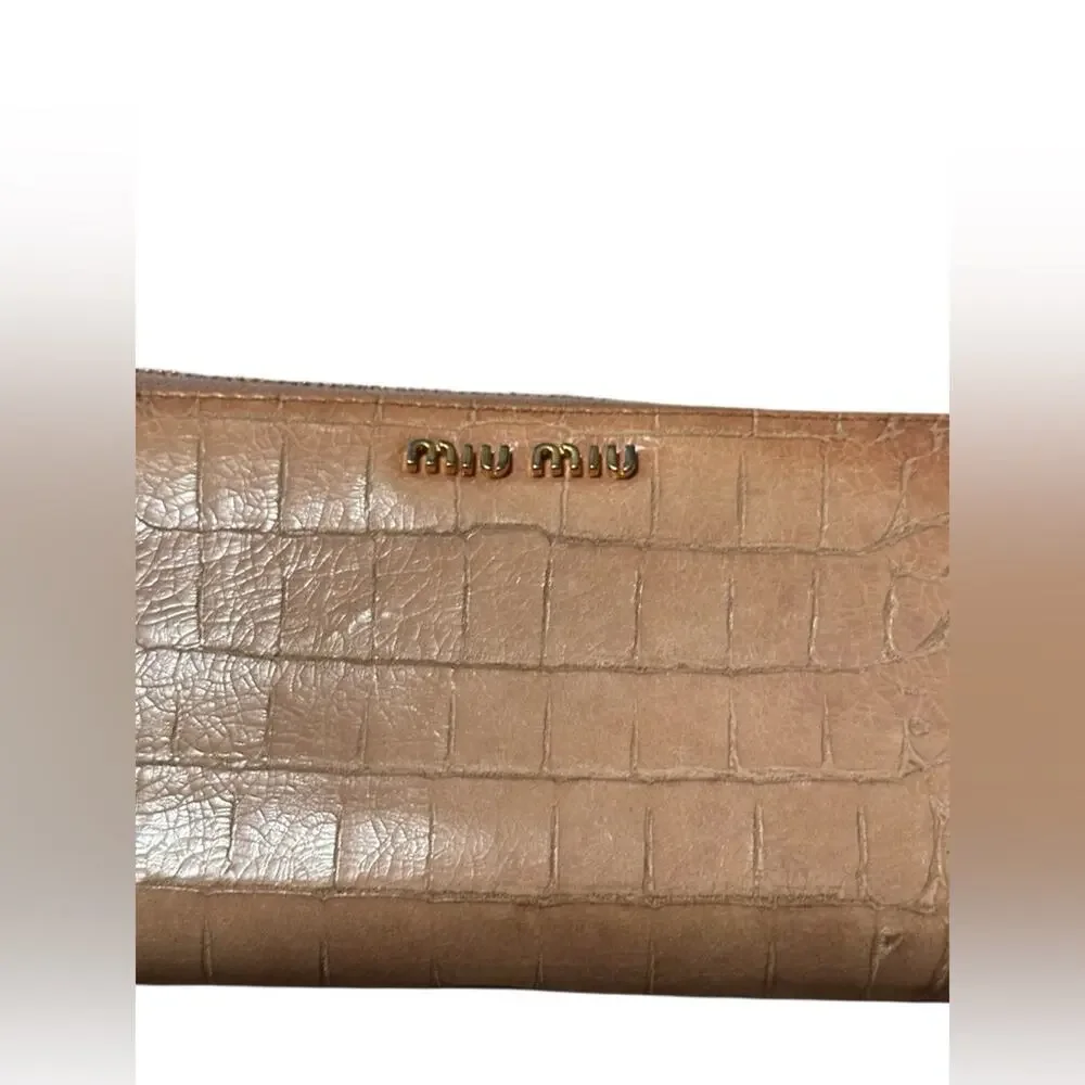 Miu Miu Brown Crocodile-Embossed Wallet - Picture 2 of 7